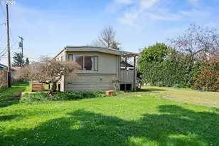 1566 Laura St, Springfield, OR 97477 - Photo 24