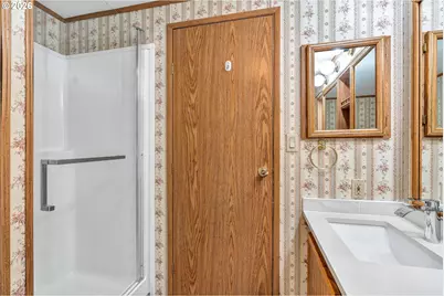21100 NE Sandy Blvd #6, Fairview, OR 97024 - Photo 24