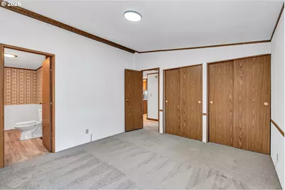 21100 NE Sandy Blvd #6, Fairview, OR 97024 - Photo 22