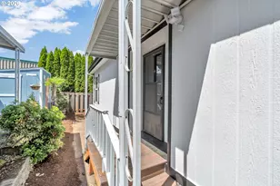 21100 NE Sandy Blvd, Fairview, OR 97024 - Photo 4