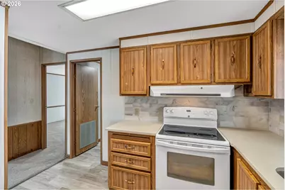 21100 NE Sandy Blvd #6, Fairview, OR 97024 - Photo 8
