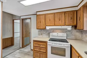 21100 NE Sandy Blvd, Fairview, OR 97024 - Photo 8