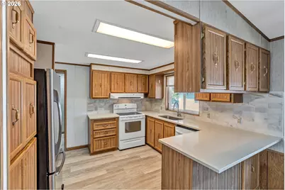 21100 NE Sandy Blvd #6, Fairview, OR 97024 - Photo 6