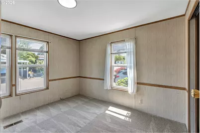 21100 NE Sandy Blvd #6, Fairview, OR 97024 - Photo 18