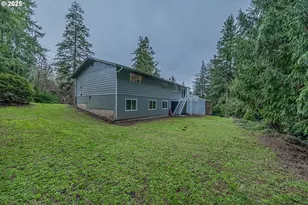 1070 E 15th St, Coquille, OR 97423 - Photo 30