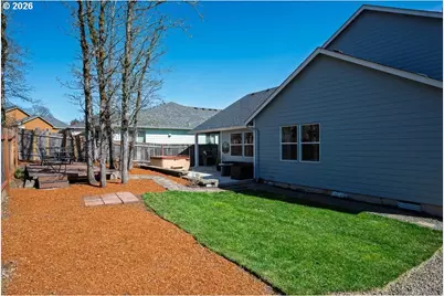 519 NW Hillcrest Dr, Dallas, OR 97338 - Photo 44