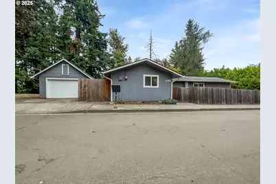 2285 Gilman Dr, Oregon City, OR 97045 - Photo 1