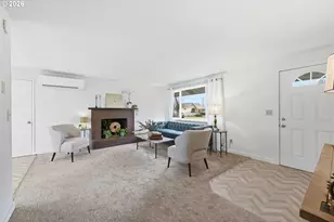 1263 F St, Springfield, OR 97477 - Photo 6