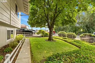 411 Gertrude Dr, Dallesport, WA 98617 - Photo 4