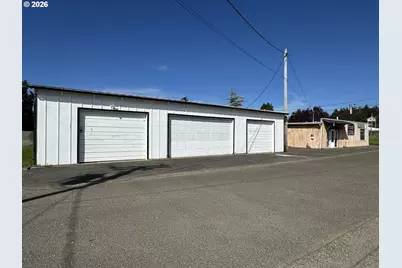 309 Laurel St, Florence, OR 97439 - Photo 4
