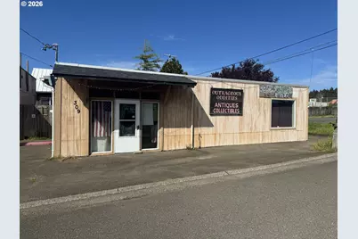 309 Laurel St, Florence, OR 97439 - Photo 2