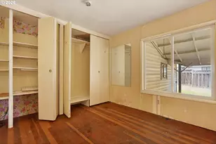 782 NE Center St, White Salmon, WA 98672 - Photo 14