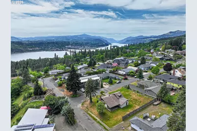 782 NE Center St, White Salmon, WA 98672 - Photo 38