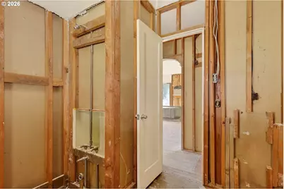 782 NE Center St, White Salmon, WA 98672 - Photo 18