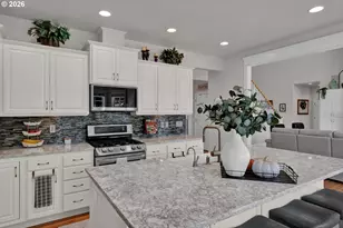 685 St Andrews Loop, Creswell, OR 97426 - Photo 14