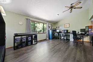 25181 Cheney Dr, Veneta, OR 97487 - Photo 2