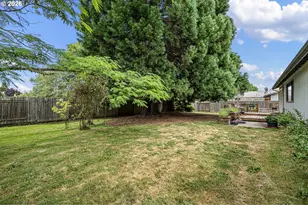 25181 Cheney Dr, Veneta, OR 97487 - Photo 30