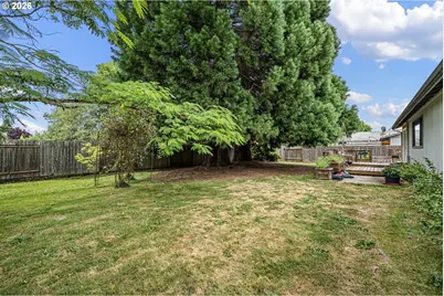 25181 Cheney Dr, Veneta, OR 97487 - Photo 32