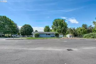 1303 SW 41st St, Pendleton, OR 97801 - Photo 36