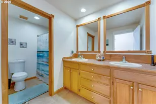 1103 Division St, Camas, WA 98607 - Photo 12
