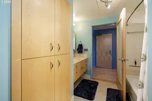 333 NW 9th Ave, Portland, OR 97209 - Photo 20