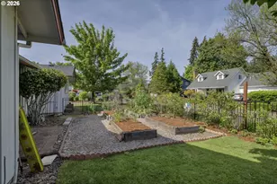 4490 Corona St, Eugene, OR 97404 - Photo 42