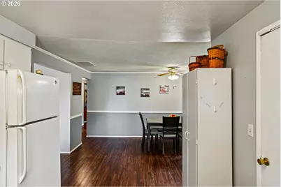 440 W College St, Mount Angel, OR 97362 - Photo 14