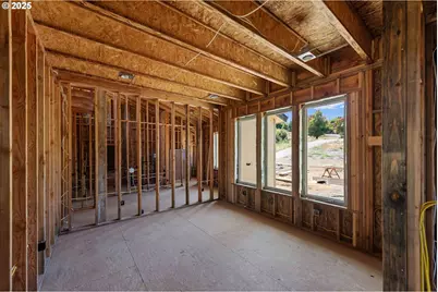 62039 Double Eagle Rd, Coos Bay, OR 97420 - Photo 18