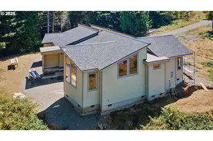 62039 Double Eagle Rd, Coos Bay, OR 97420 - Photo 6