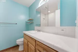 1812 NE 19th St, Gresham, OR 97030 - Photo 20