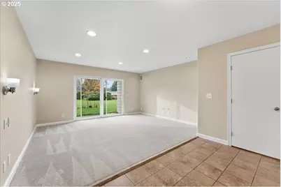 1812 NE 19th St, Gresham, OR 97030 - Photo 6