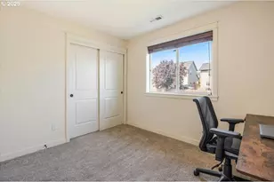 966 E 15th St, Lafayette, OR 97127 - Photo 32