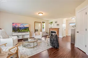 966 E 15th St, Lafayette, OR 97127 - Photo 10