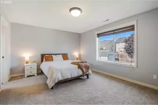 966 E 15th St, Lafayette, OR 97127 - Photo 22