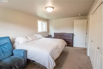 76377 Mosby Creek Rd, Cottage Grove, OR 97424 - Photo 12