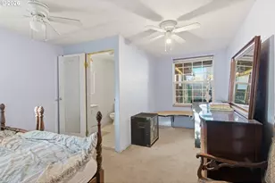 16901 SE Ivon St, Portland, OR 97236 - Photo 30