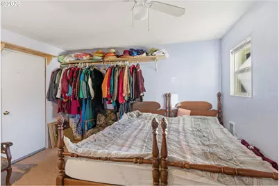 16901 SE Ivon St, Portland, OR 97236 - Photo 32