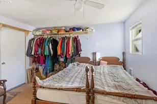 16901 SE Ivon St, Portland, OR 97236 - Photo 32