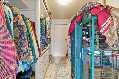 16901 SE Ivon St, Portland, OR 97236 - Photo 20