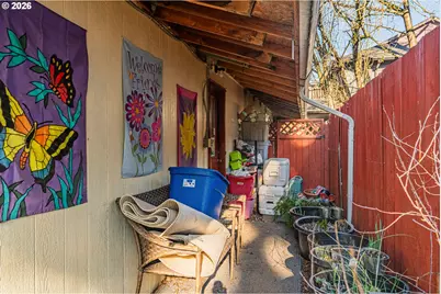 16901 SE Ivon St, Portland, OR 97236 - Photo 40