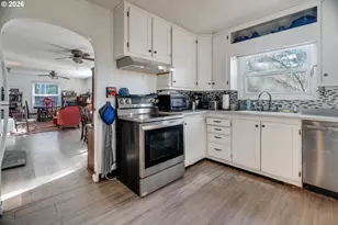 16901 SE Ivon St, Portland, OR 97236 - Photo 12