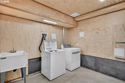 9505 NW Germantown Rd, Portland, OR 97231 - Photo 40
