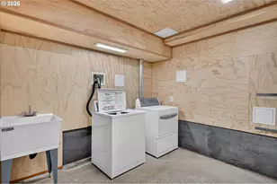 9505 NW Germantown Rd, Portland, OR 97231 - Photo 40