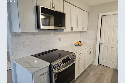 1208 S Pacific Ave, Kelso, WA 98626 - Photo 24