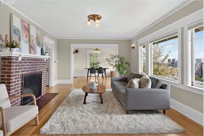2440 SW Hoffman Ave, Portland, OR 97201 - Photo 8