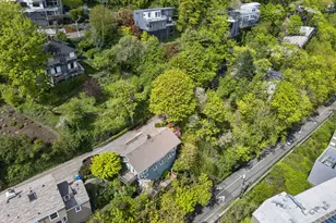 2440 SW Hoffman Ave, Portland, OR 97201 - Photo 46