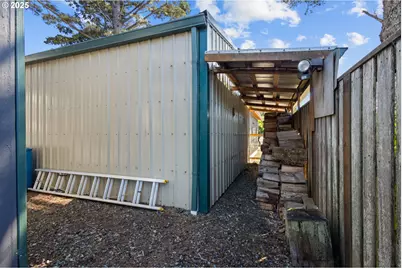 8365 Stark St, Rockaway Beach, OR 97136 - Photo 6