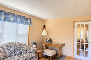 115 Holly Park St, Longview, WA 98632 - Photo 4