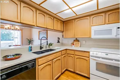 2935 Cedarwood Ct SE, Albany, OR 97322 - Photo 12