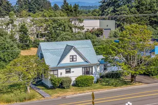 530 SE Marlin Ave, Warrenton, OR 97146 - Photo 2